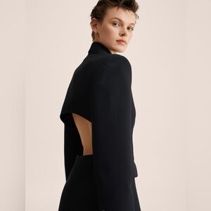 MEDIUM Mango Structured blazer with cut-out *BRAND NEW/SOLD OUT*